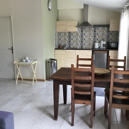 Mas De Costebelle Bed and Breakfast Bollène Εξωτερικό φωτογραφία