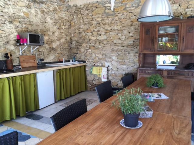 Mas De Costebelle Bed and Breakfast Bollène Εξωτερικό φωτογραφία